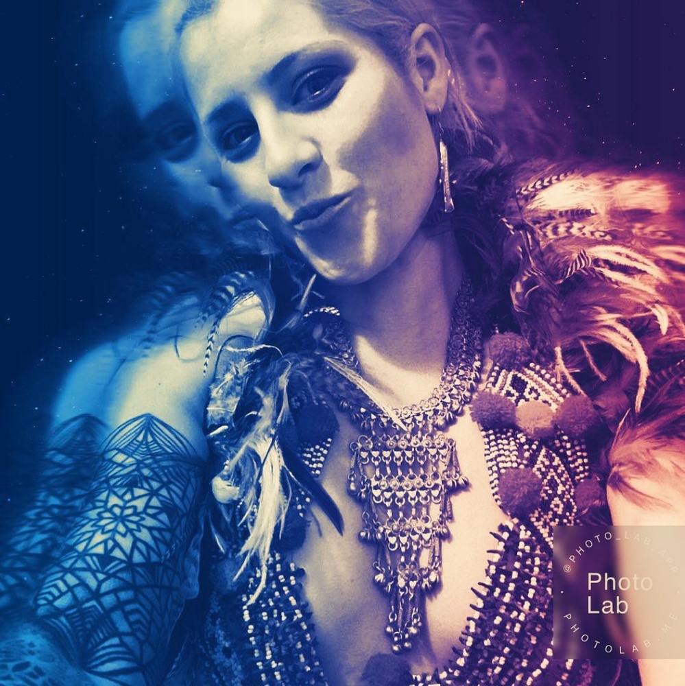 Meet your Posher, Carissa